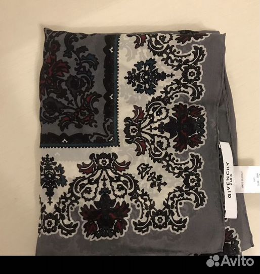 Шарфы и палантины италия