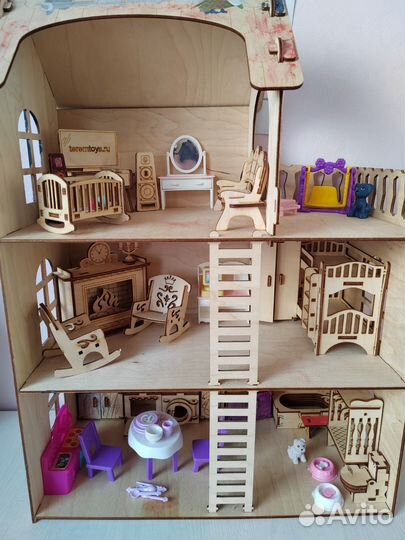 Домик кукольный