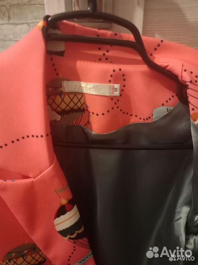 Пиджак яркий 44