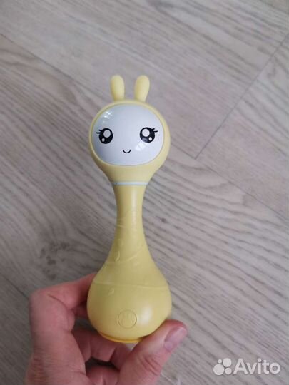 Умный зайка alilo