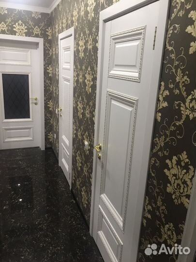 Установка межкомнатных дверей