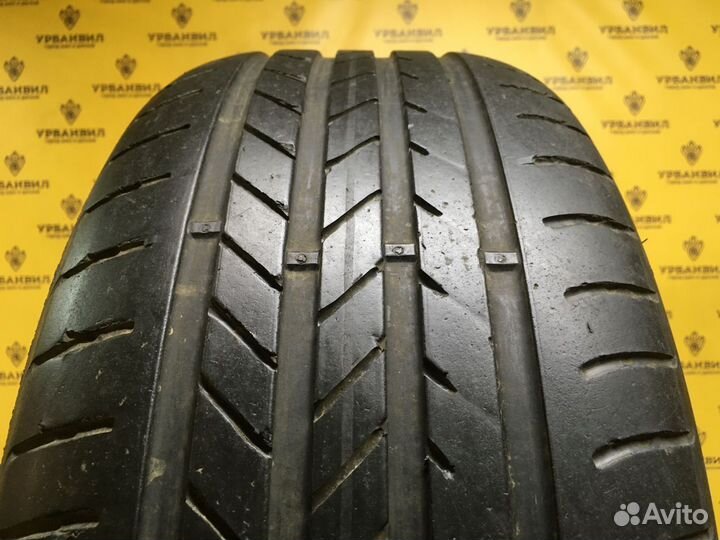 Goodyear EfficientGrip 235/45 R19 107W