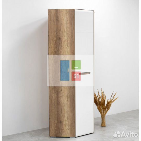 Шкаф угловой