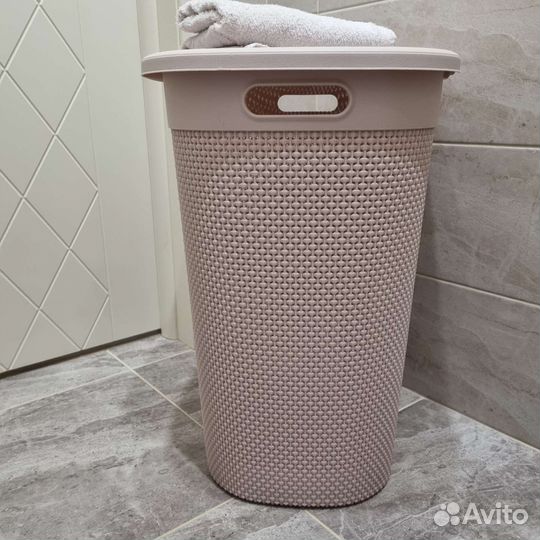 Корзина для белья с крышкой