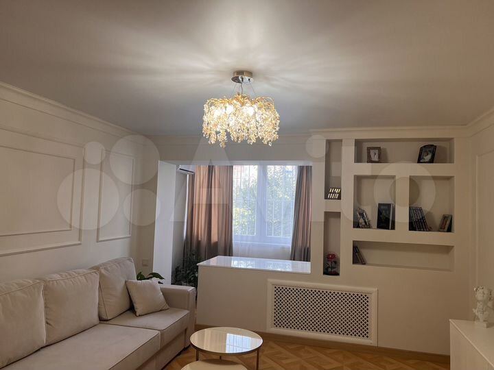 4-к. квартира, 84 м², 2/9 эт.