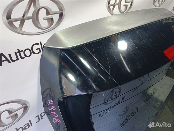 Крышка багажника Nissan Leaf