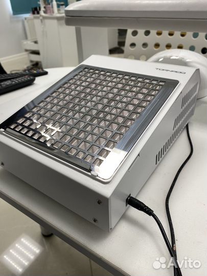 Пылесос маникюрный AirMaster Tornado