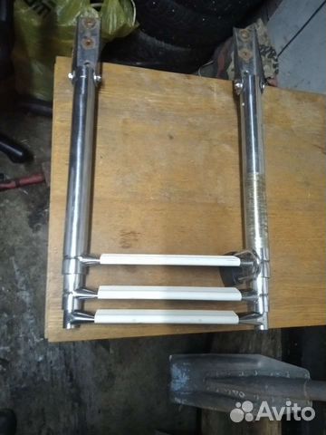 Выдвижная лестница от катера