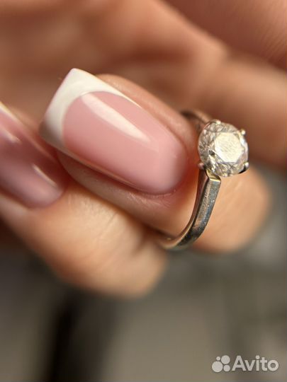 Мастер маникюра и педикюра