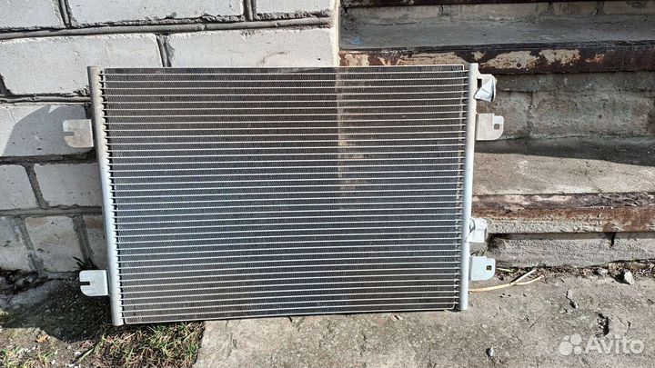 Радиатор кондиционера Рено логан рестайлинг