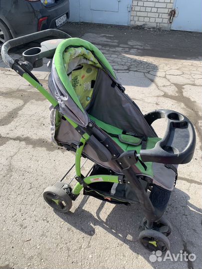 Прогулочная коляска