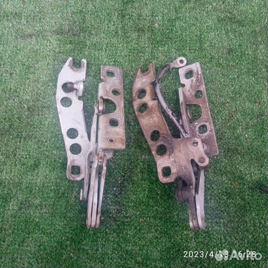 Петля капота BMW 5 серия