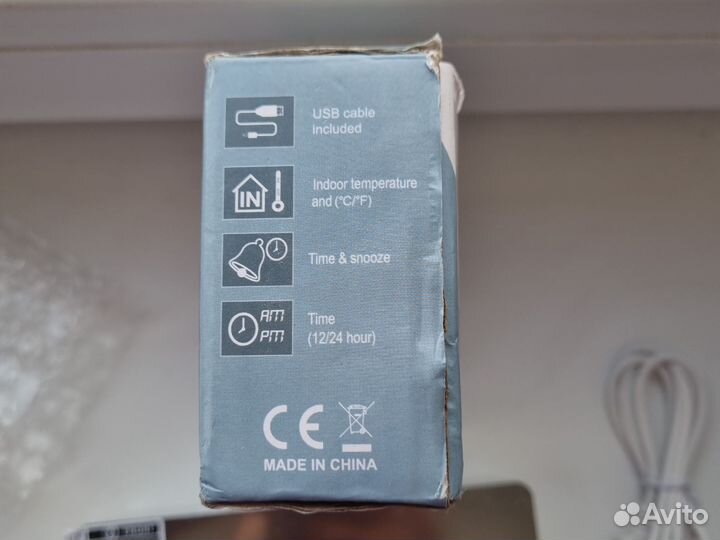 Часы электронные настольные