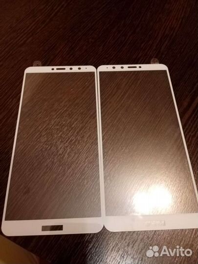 Защитное стекло на Huawei Y9 2019