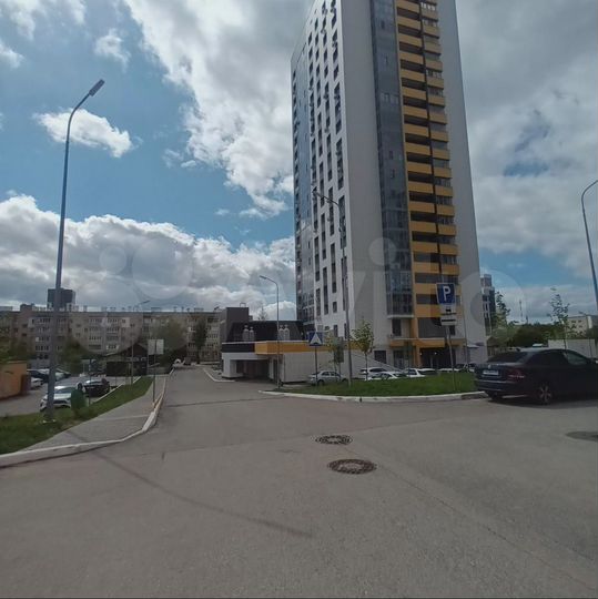 Машиноместо, 13 м²