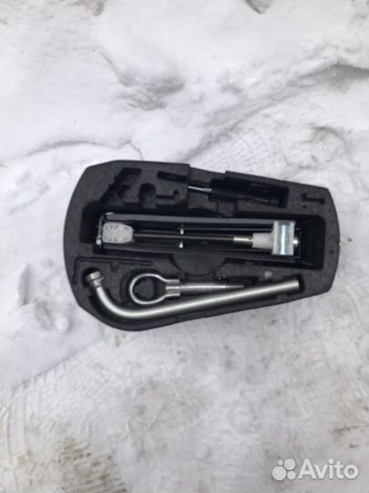 Набор домкрата Volkswagen polo 5