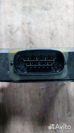 Блок управления форсунками Mitsubishi Pagero V75W