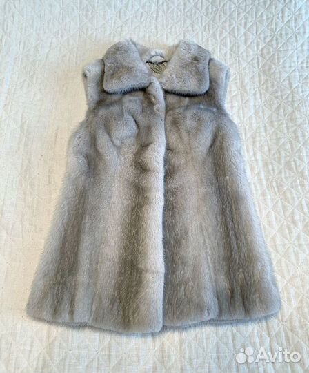 Жилет из меха норки