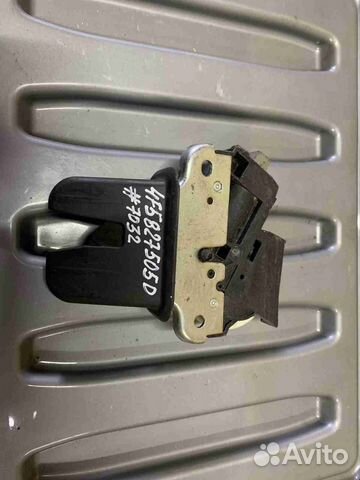 Замок багажника Audi A8D3 (4E 2003-2010) 4F5 827 5