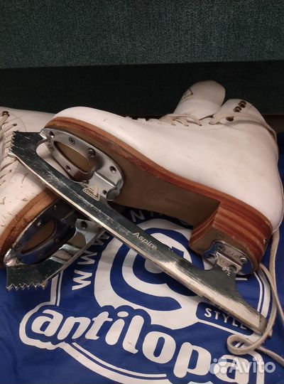 Коньки для фигурного катания детские