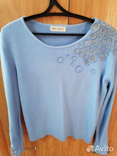 Свитер женский