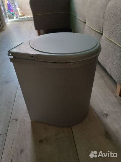 Ведро для мусора