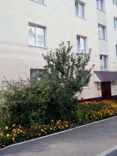 2-к. квартира, 64 м², 3/5 эт.