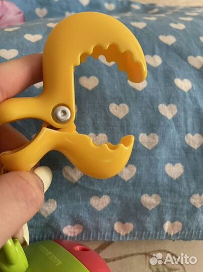 Мобиль в кроватку клубничка