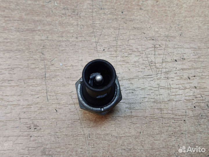 Датчик давления масла, Volvo 960