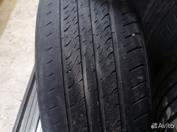 DoubleStar Maximum DH02 215/60 R16 95H