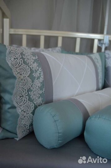 Комплект в кроватку бортики конверт на выписку