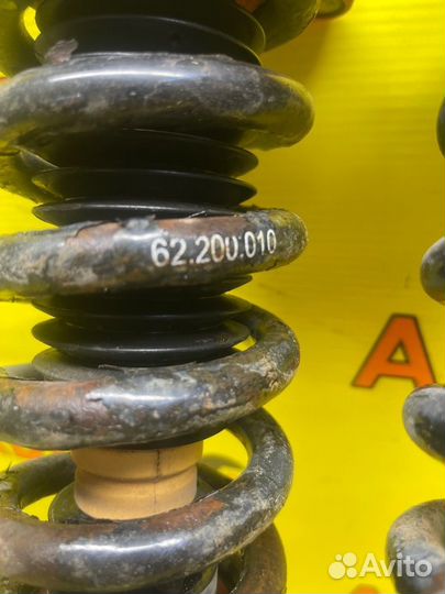 Стойка подвески передняя Nissan Fuga Y50 VK45DE