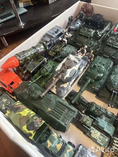 Игрушки военная техника
