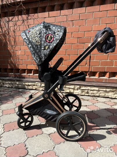 Коляска Cybex Priam III Rebellious шасси Rose Gold