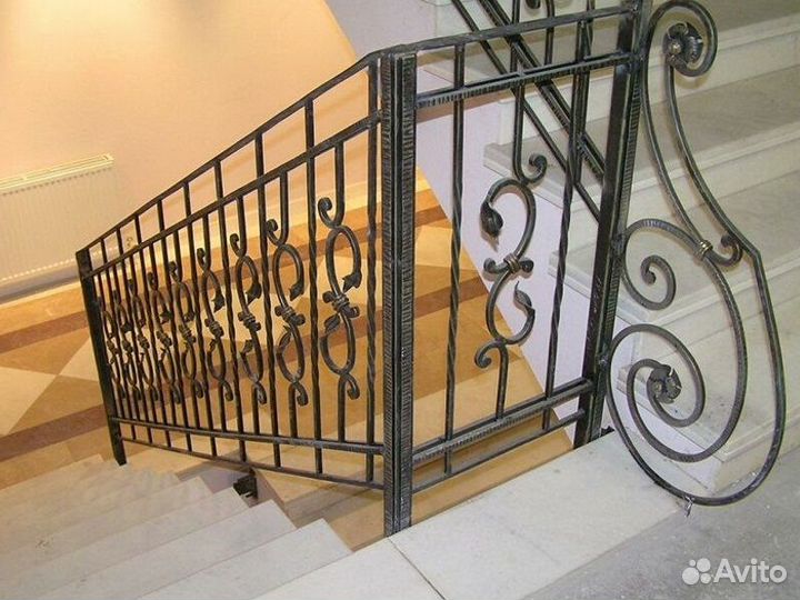 Кованые перила для лестниц и балкона