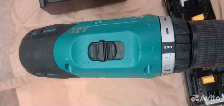 Аккумуляторный шуруповерт Makita DDF453