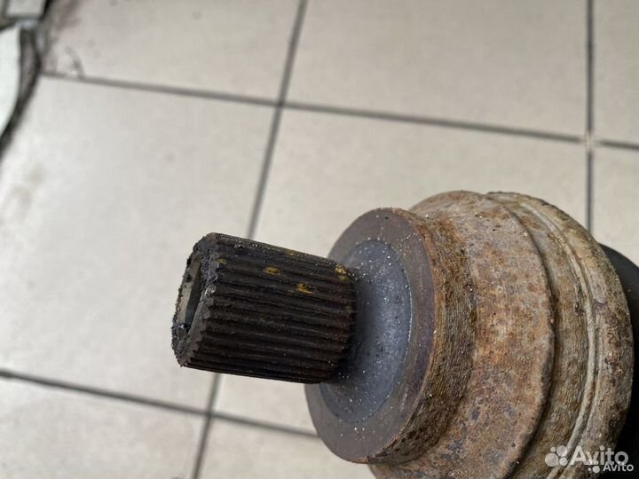 Привод задний левый Volkswagen Tiguan