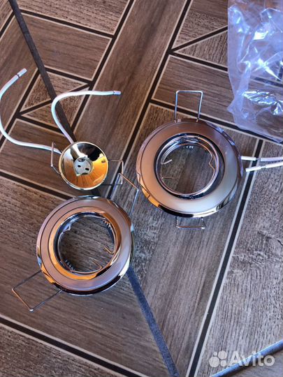 Светильники встраиваемые