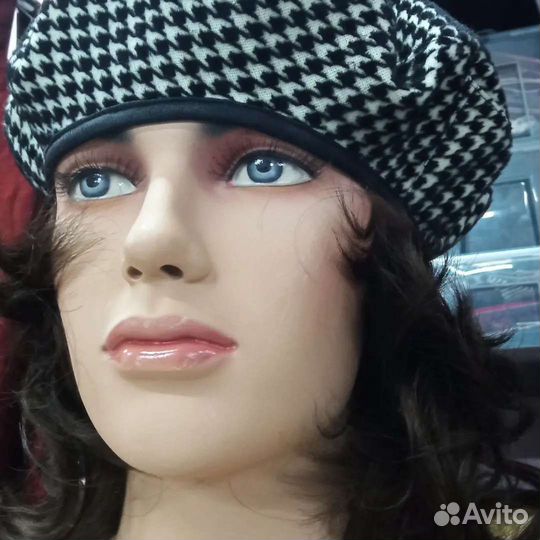 Закройщик в выходные дни, портной