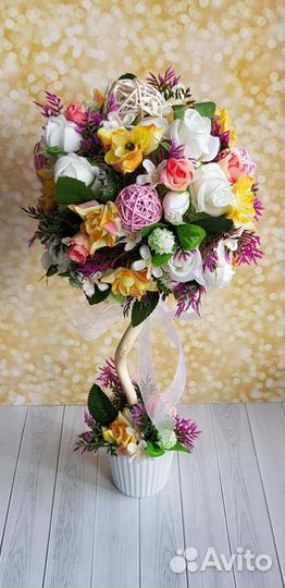 Топиарий деревце счастья из цветов из