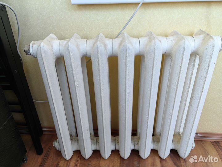 Батарея чугунная