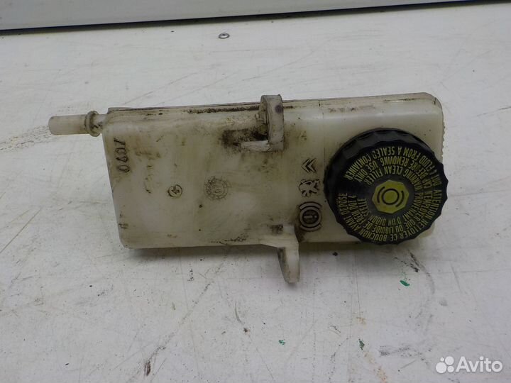 Бачок тормозной Citroen C4 2005-2011
