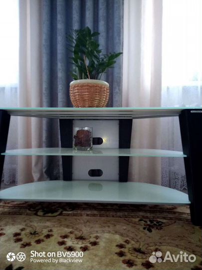 Тумба под телевизор