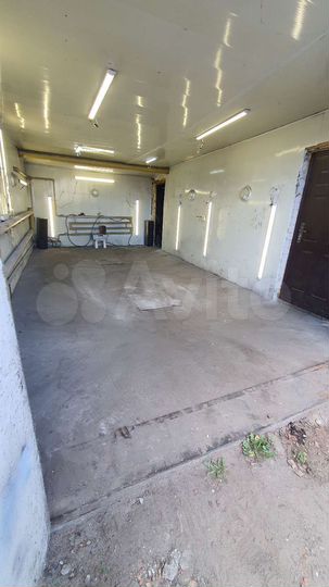 Гараж, > 30 м²