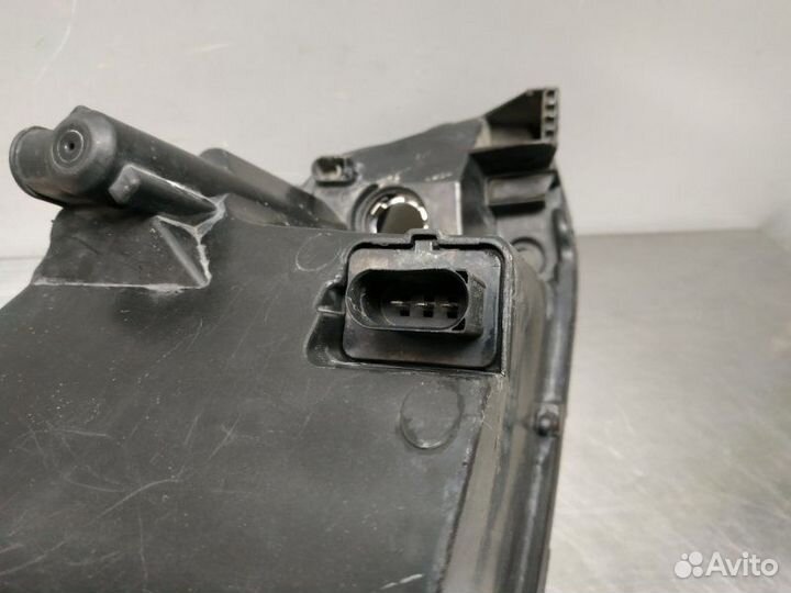 Фара передняя левая Volkswagen Polo 602 cfna 2015