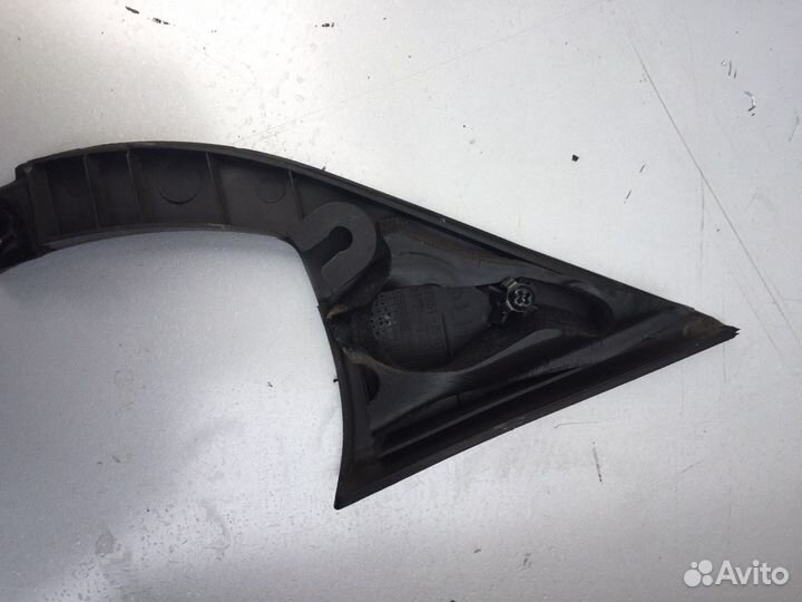 Накладка дверь передней (уголок) Kia Cerato 1