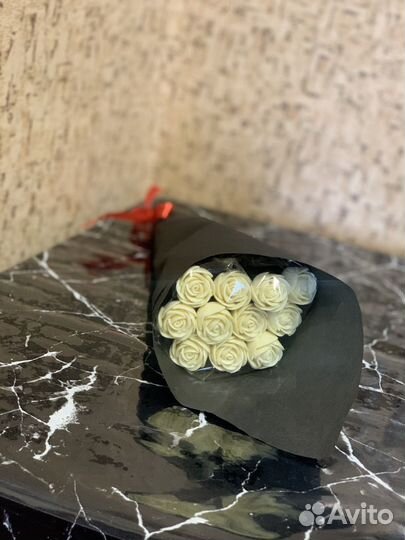 Сладкий букет из шоколада