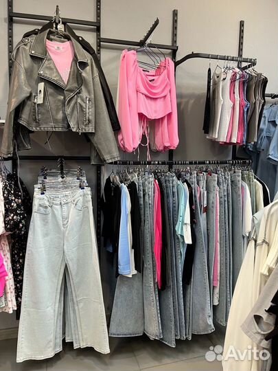 Молодежная женская одежда