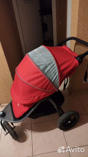 Прогулочная коляска как новая