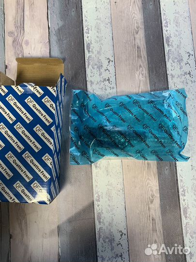 Моторчик крышки багажника Форд Фиеста